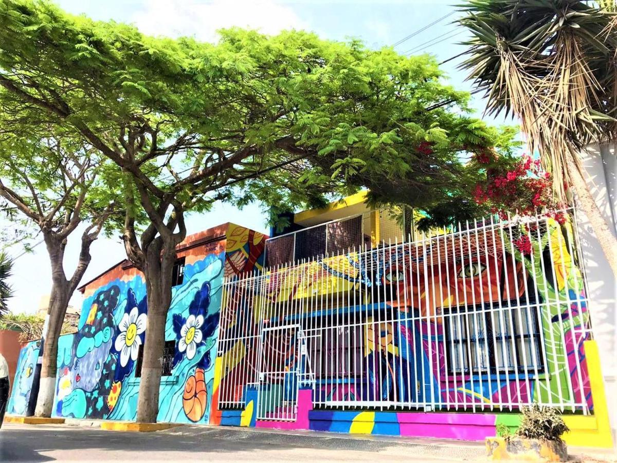 Happy Tree Hostel Peru 利马 外观 照片